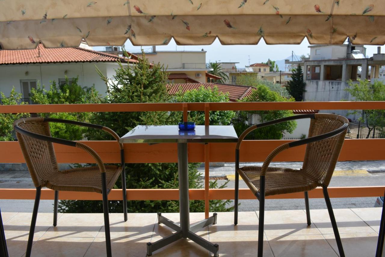 Dimitra Hotel กาเมนาวูร์ลา ห้อง รูปภาพ